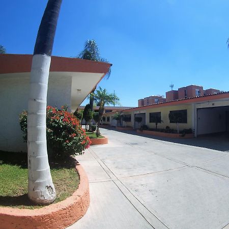 Auto Hotel Niza Tlaquepaque Buitenkant foto